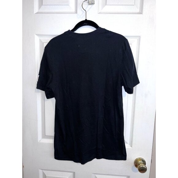NIKE Tee We’ve Been Doing It Shoebox Black T-Shirt Size Small DV2656-010 - Picture 5 of 9